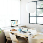 限られたスペースを最大活用！省スペース型オフィス家具の選び方