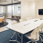 オフィスに最適なカラープランとは？心理効果で職場の雰囲気が変わる